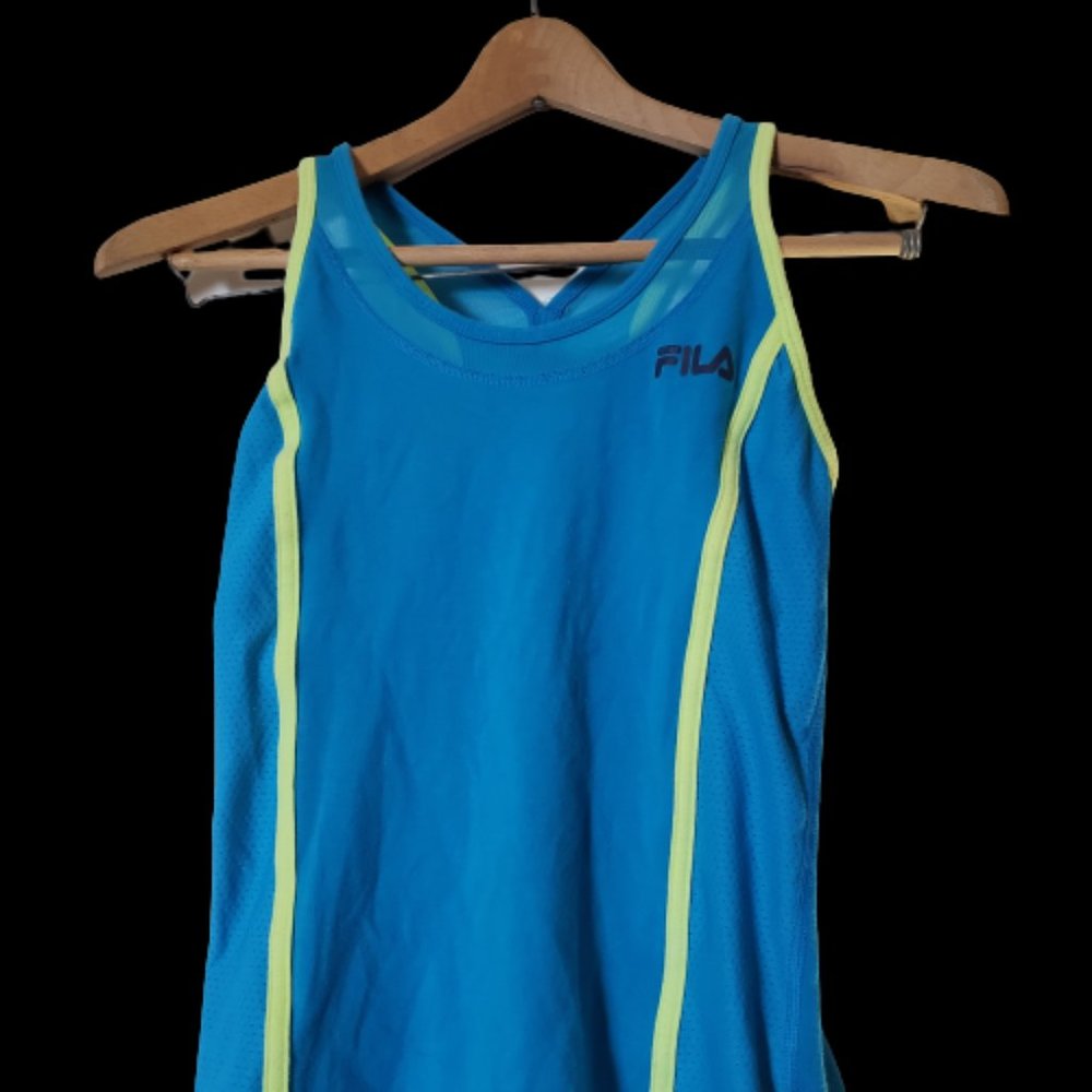 FILA Womens Tennis Razor Back Tank Top Sports Bra XSmall